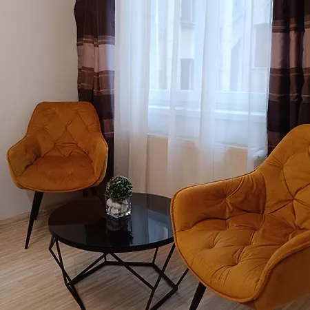 Parlament Welcome Apartman *