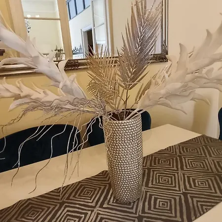 Parlament Welcome * Budapest